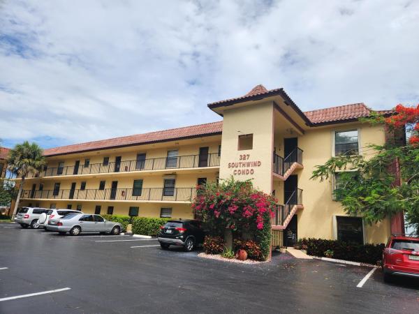 Southwind Circle, 327 Southwind Dr #304, North Palm Beach, Florida 33408, image 1
