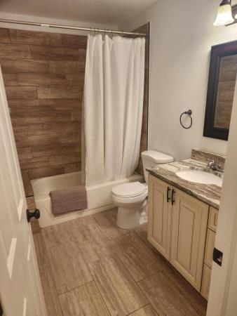 Southwind Circle, 327 Southwind Dr #304, North Palm Beach, Florida 33408, image 1