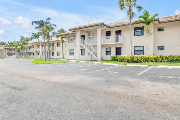 Viewpointe, 5510 Lakeside Dr #202, Margate, Florida 33063, image 3