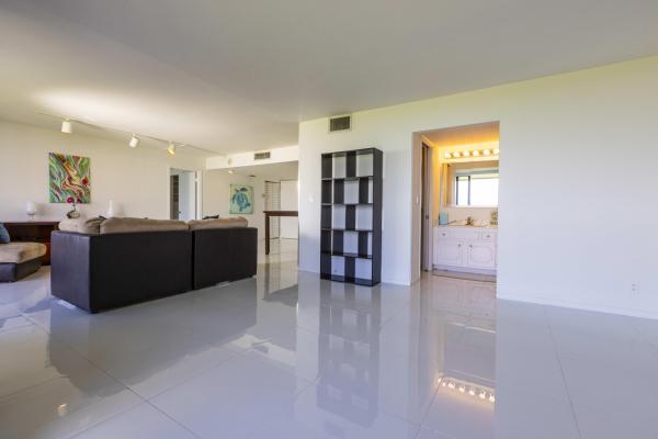 Washington Tower, 2000 Presidential Way #702, West Palm Beach, Florida 33401, image 3