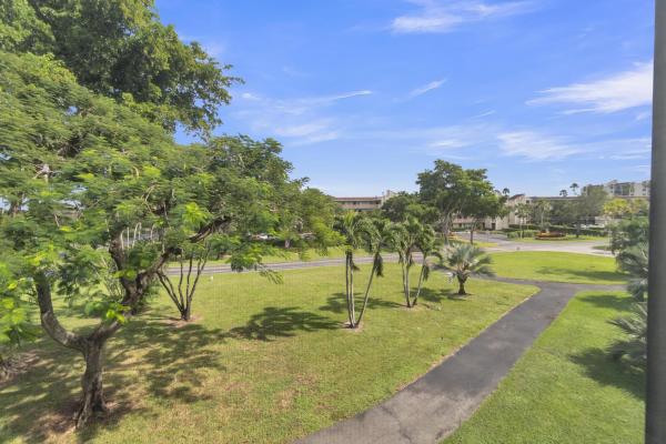 Huntington Lakes 2, 6795 Huntington Ln #306, Delray Beach, Florida 33446, image 1