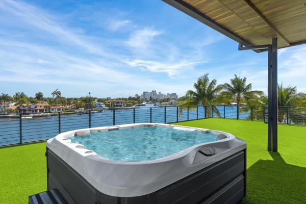 Sunrise Intracoastal, 733 Middle River Dr, Fort Lauderdale, Florida 33304, image 3