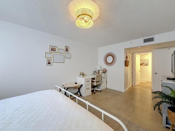 Sheridan East, 1341 SE 3rd Ave #210, Dania Beach, Florida 33004, image 2