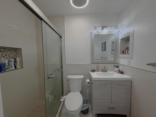 Lago Grande, 6575 W 27th Ct #21-46, Hialeah, Florida 33016, image 2