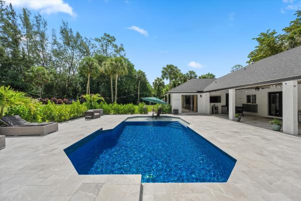 Pinewood Of Wellington, 13275 Garwood Ct, Wellington, Florida 33414, image 1