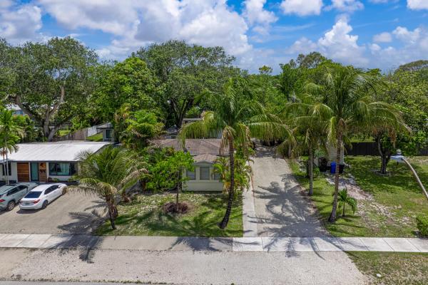 Croissant Park, 320 SW 21st St, Fort Lauderdale, Florida 33315, image 1