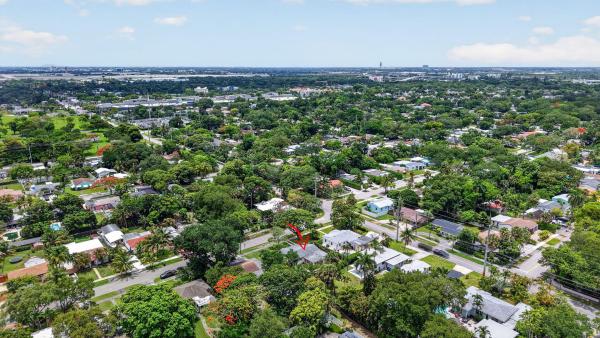 Pinehurst, 841 SW 18th Ct, Fort Lauderdale, Florida 33315, image 2