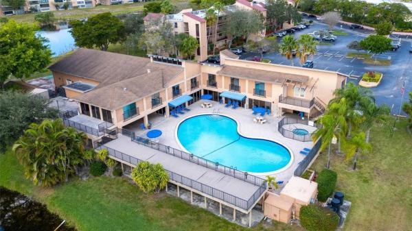 Palm Lakes, 480 NW 76th Ave #205, Margate, Florida 33063, image 3