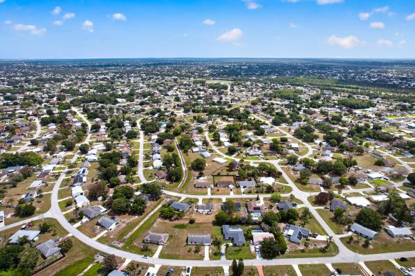 261 SW Cherryhill Rd, Port St. Lucie, Florida 34953, image 3
