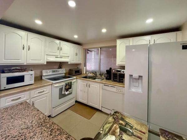Lime Bay, 9301 Lime Bay Blvd #301, Tamarac, Florida 33321, image 1