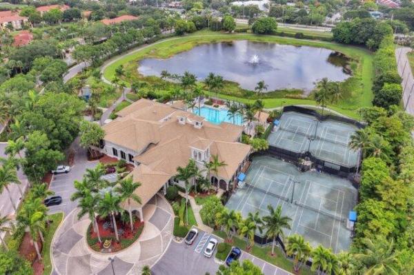 Vizcaya, 15334 Fiorenza Cir, Delray Beach, Florida 33446, image 2