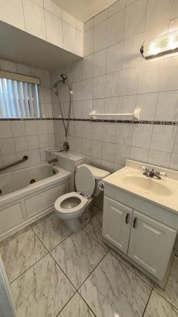 Kendall Green, 220 NW 20th St, Pompano Beach, Florida 33060, image 1