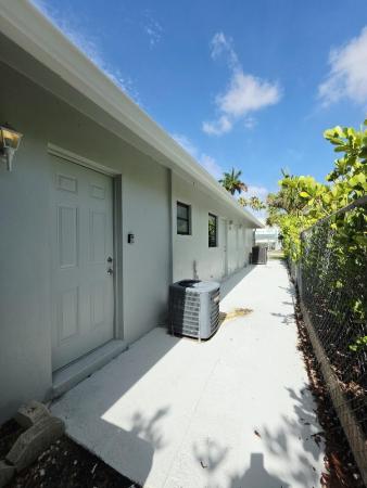 Deerfield Beach Estates, 8 NE 9th Ave, Deerfield Beach, Florida 33441, image 2