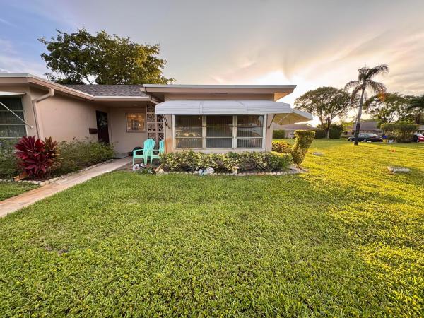 1252 W Club Dr Dr #D, Delray Beach, Florida 33445, image 2