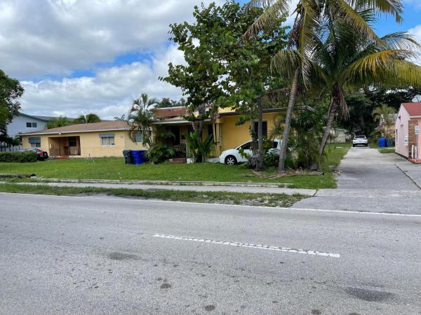 Hollywood Little Ranches, 2243 Polk St #1-10, Hollywood, Florida 33020, image 1