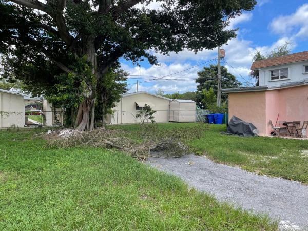 Hollywood Little Ranches, 2243 Polk St #1-10, Hollywood, Florida 33020, image 3