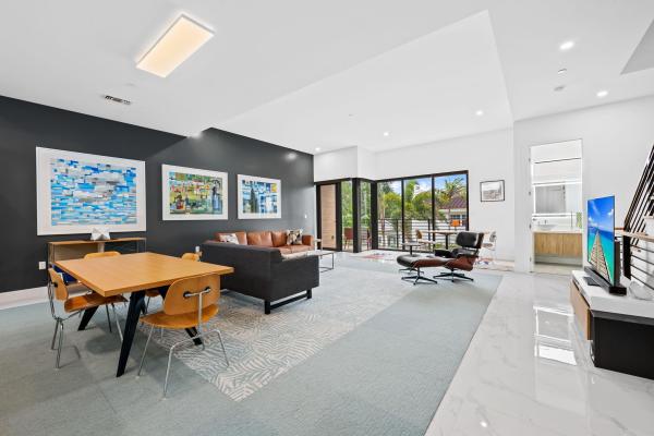 818 NE 2nd St, Fort Lauderdale, Florida 33301, image 1