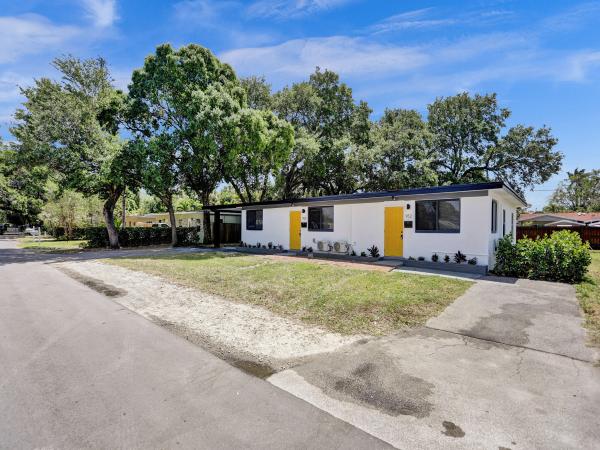 Oak Grove, 950 SW 29th St, Fort Lauderdale, Florida 33315, image 2