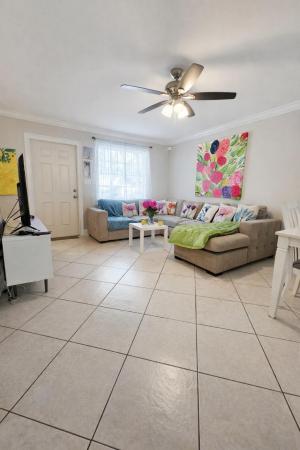 Southern Courtyard, 2018 S 10th St #C, Fort Pierce, Florida 34950, image 3