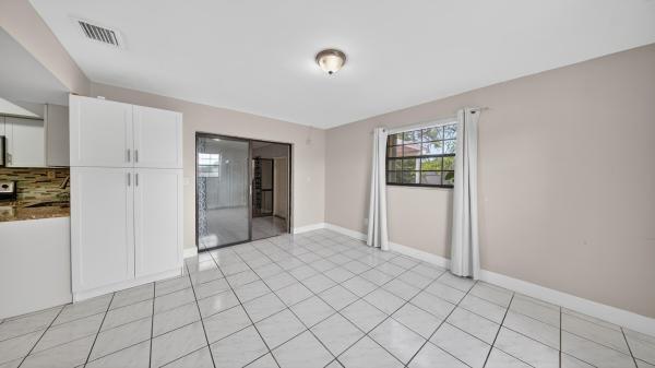 10774 SW 175th Ter, Unincorporated Dade County, Florida 33157, image 3