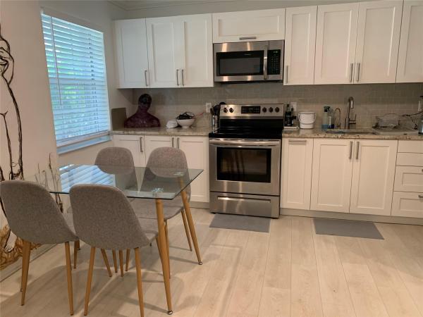 Croissant Park River, 801 SW 10th St #1-2, Fort Lauderdale, Florida 33315, image 2