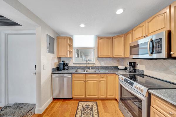 3100 NE 49th St #403, Lauderdale By The Sea, Florida 33308, image 1