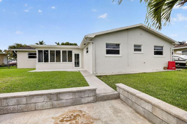 Melaleuca Isles, 12411 SW 2nd St, Plantation, Florida 33325, image 2