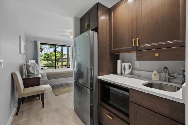 Pebblewood, 11842 Pebblewood Dr #102, Wellington, Florida 33414, image 1