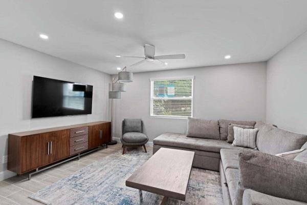 2312 Spanish Trl, Delray Beach, Florida 33483, image 1