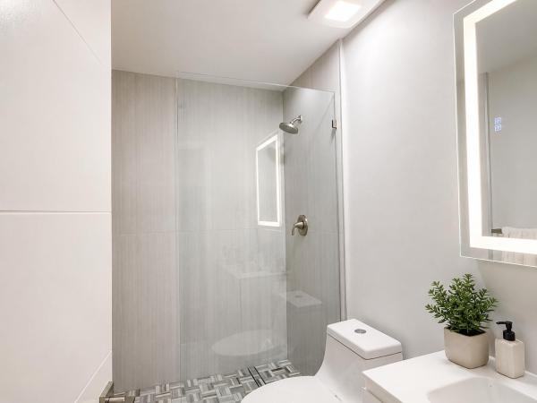 4103 Carriage Dr #4H, Pompano Beach, Florida 33069, image 3