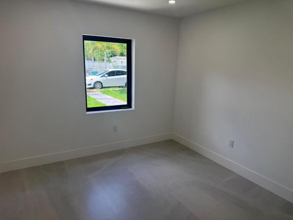 15495 Harrison Dr, Homestead, Florida 33033, image 2
