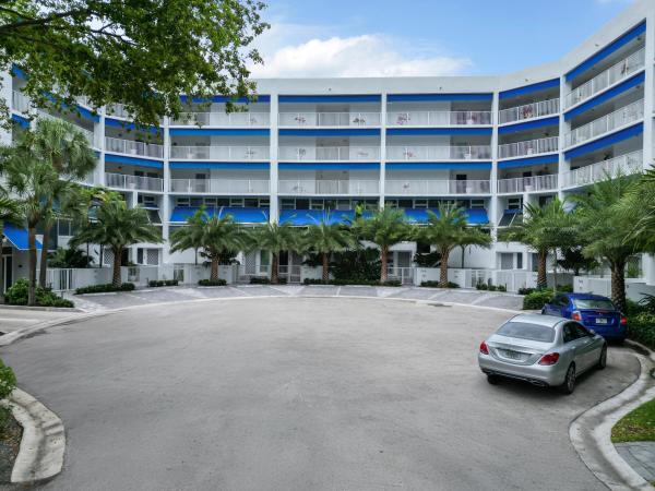 3100 NE 47th Ct #305, Lauderdale By The Sea, Florida 33308, image 1