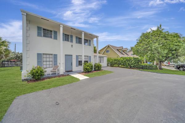 Cherry Hollow, 3821 NE 16th Ave, Oakland Park, Florida 33334, image 1