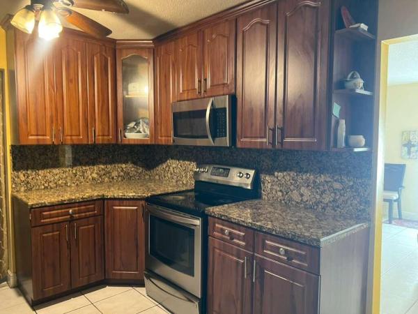 Mainlands Of Tamarac Lakes, 6100 NW 73rd Ter, Tamarac, Florida 33321, image 2
