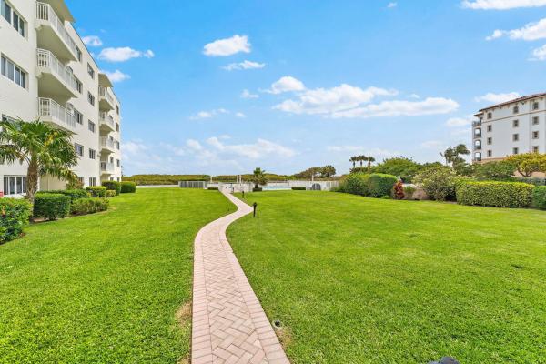 Palm Beach Shores Apartments, 33 S Ocean Ave #502, Palm Beach Shores, Florida 33404, image 2