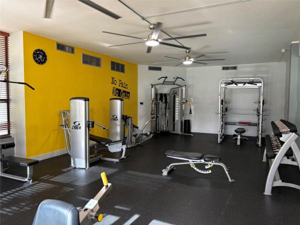 Oceanview Park, 800 Parkview Dr #411, Hallandale Beach, Florida 33009, image 2
