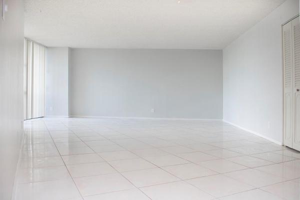 Oceanview Park, 800 Parkview Dr #411, Hallandale Beach, Florida 33009, image 3