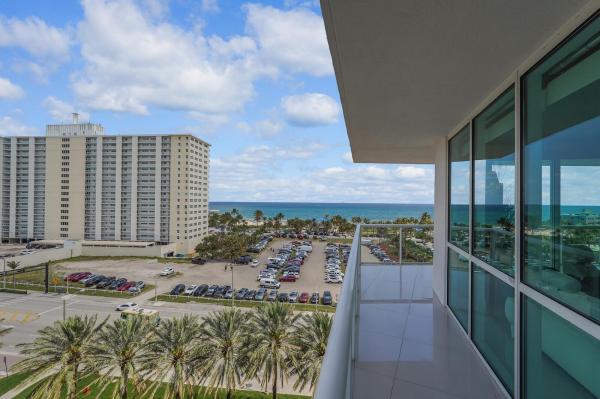 The Plaza At Oceanside, 1 N Ocean Blvd #607, Pompano Beach, Florida 33062, image 2