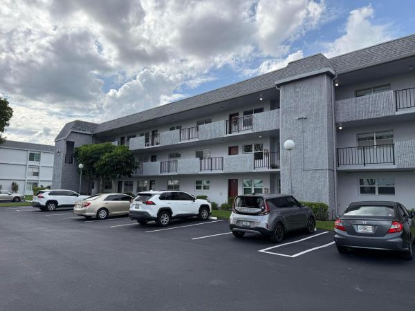 Fairways Of Tamarac, 8105 NW 61st St #A206, Tamarac, Florida 33321, image 1