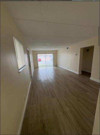 1501 Crescent Cir, West Palm Beach, Florida 33403, image 2