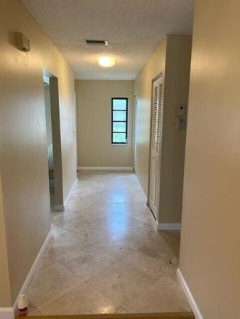 The Horizons Of Boca Lago, 8436 Cypress Ln #7D, Boca Raton, Florida 33433, image 2