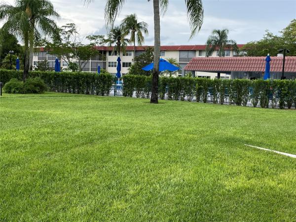 Hollybrook Golf & Tennis Club, 9420 S Hollybrook Lake Dr #102, Pembroke Pines, Florida 33025, image 2