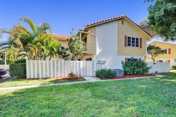 Sea Brook Place, 260 Seabreeze Cir, Jupiter, Florida 33477, image 1