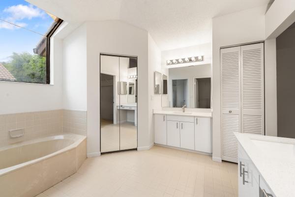 Hampton At Aberdeen, 7219 Le Chalet Blvd, Boynton Beach, Florida 33472, image 3