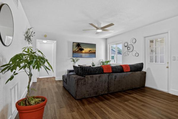 Pine Ridge 4, 5930 Whispering Pine Way #B-2, Greenacres, Florida 33463, image 3
