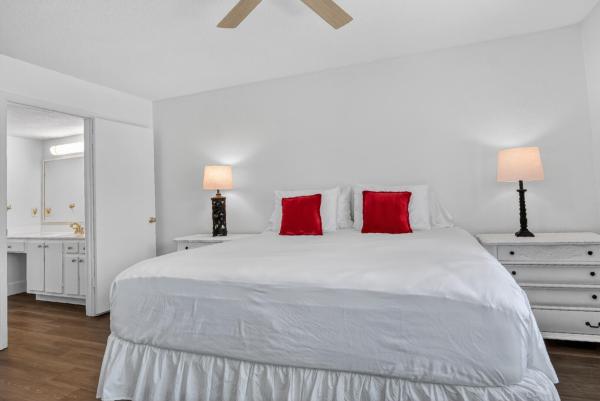 Pine Ridge 4, 5930 Whispering Pine Way #B-2, Greenacres, Florida 33463, image 2