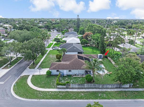 Hawthorn, 100 Greenwood Ct, Royal Palm Beach, Florida 33411, image 2