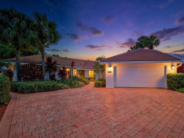 Cypress Point Villas Of Boca West Country Club, 20539 Linksview Way, Boca Raton, Florida 33434, image 2