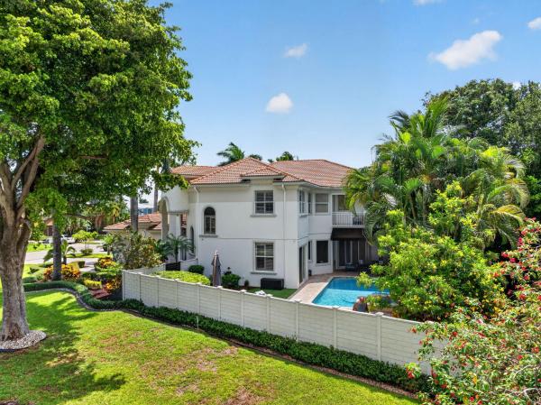 Lighthouse Point Residential, 2829 NE 27th Ave, Lighthouse Point, Florida 33064, image 2