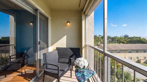 Spencer Place, 505 Spencer Dr #309, West Palm Beach, Florida 33409, image 2